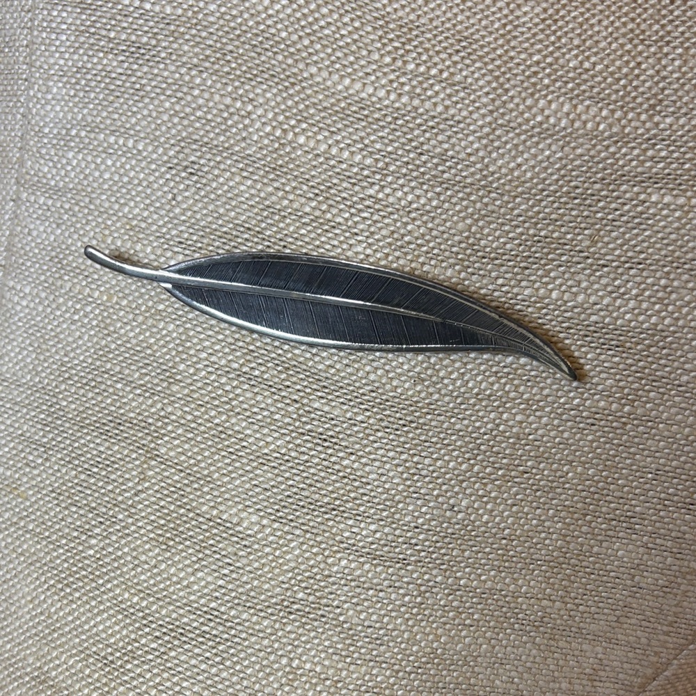 Vintage Sterling Silver Leaf Brooch